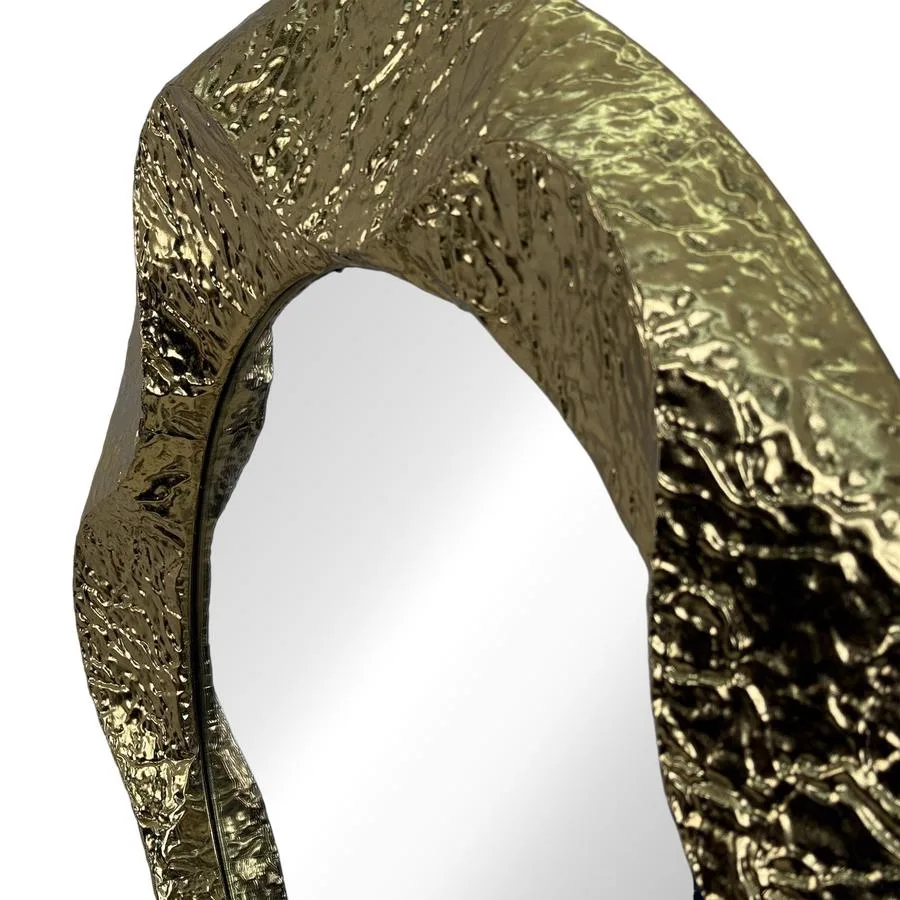 Espejo de pared circular con marco metálico de relieve dorado – Concepts Life - Image 3